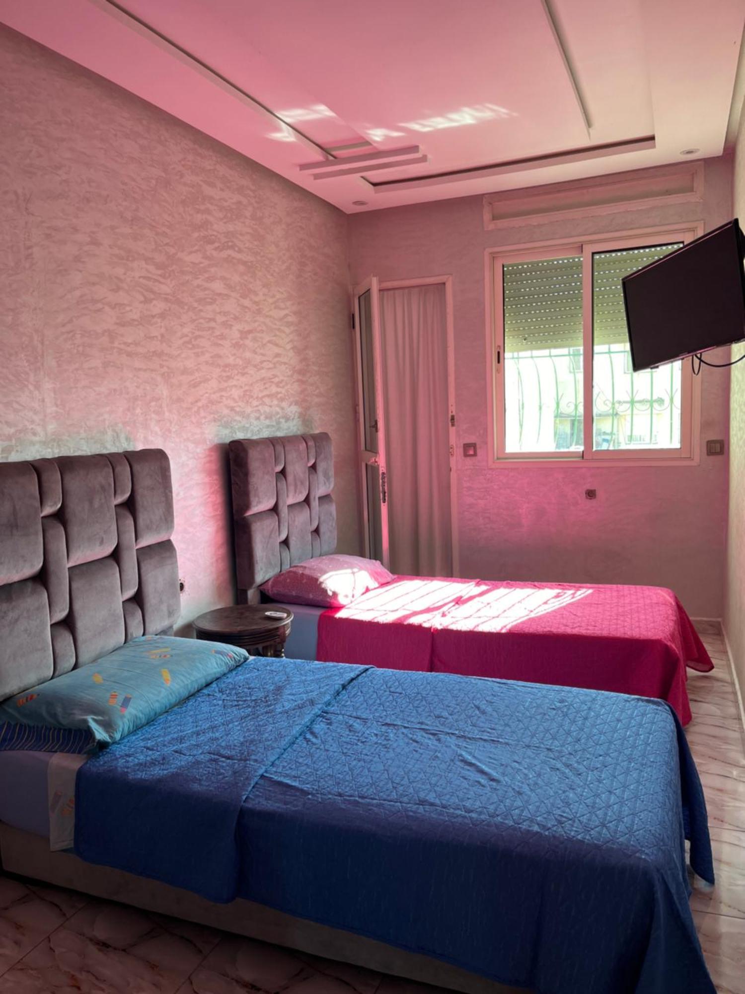 Guy Apartment *